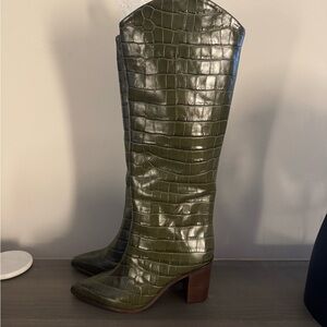 SCHUTZ Olive Croc-Embossed Heeled Boots